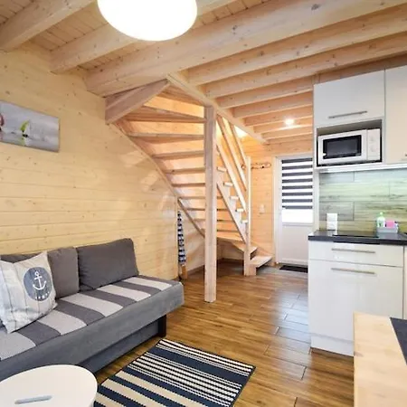 Comfortable Homes With A Beautiful Garden *