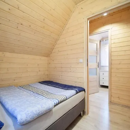 Comfortable Homes With A Beautiful Garden Holiday home Pobierowo