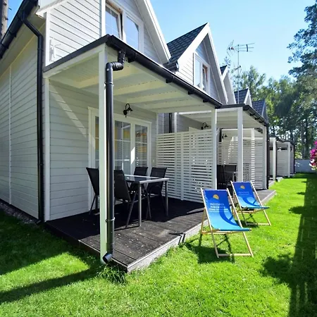 Comfortable Homes With A Beautiful Garden